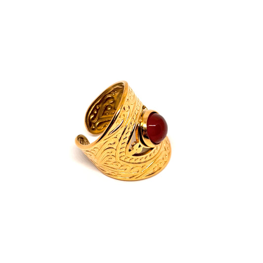 Bague acier doré manchette agate rouge