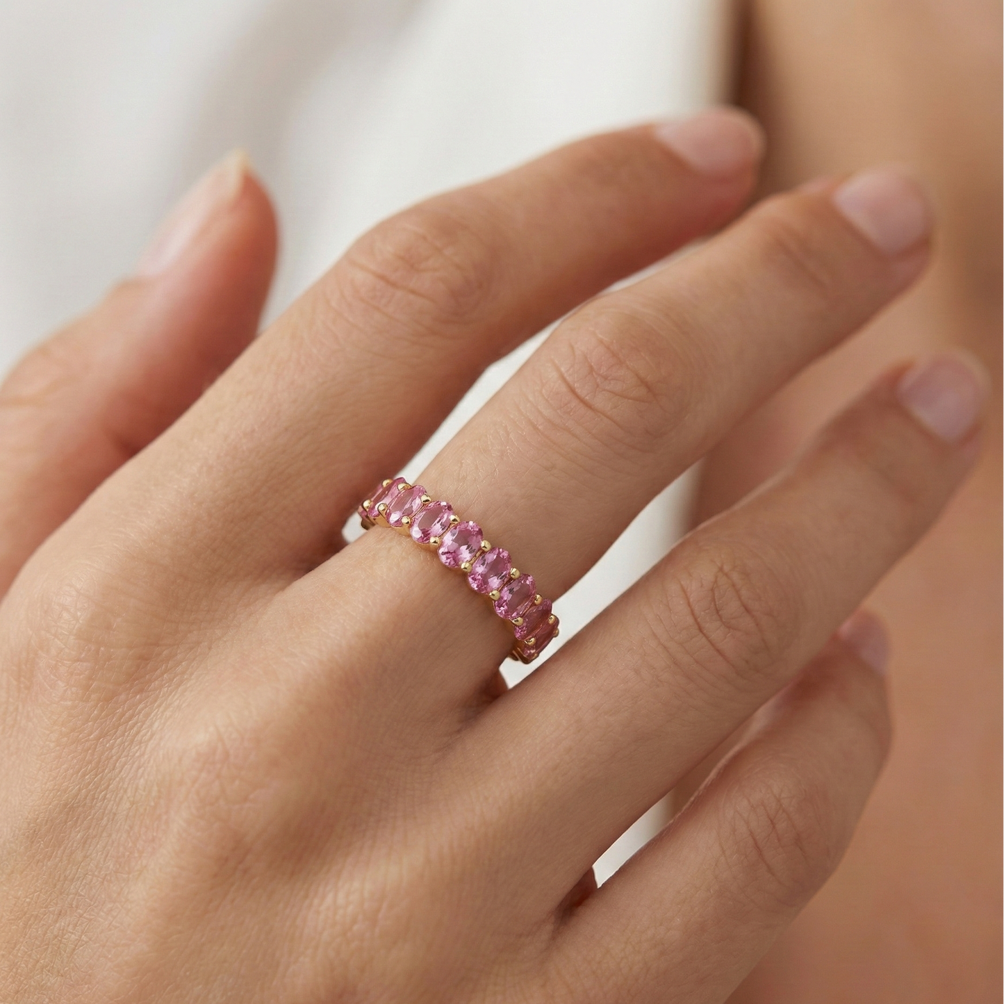 bague acier inoxydable doré cristaux roses vue large