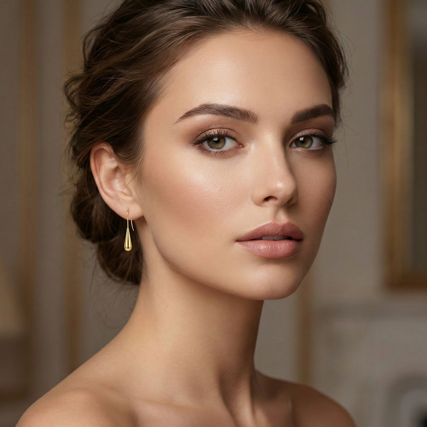 Boucles d'oreilles tendance forme goutte d'eau (style chunky) en acier inoxydable doré, le bijou sculptural viral du moment.