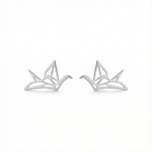 Boucles d'oreilles puces en forme de cygne style origami géométrique en argent 925, design moderne et original.