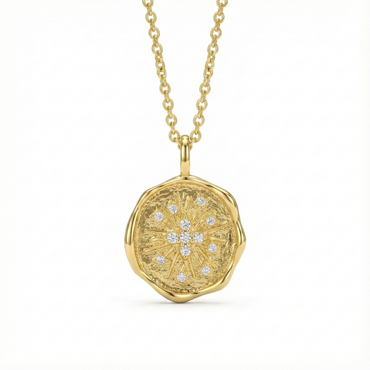 Collier doré à l’or 18k avec médaillon texturé esprit cachet