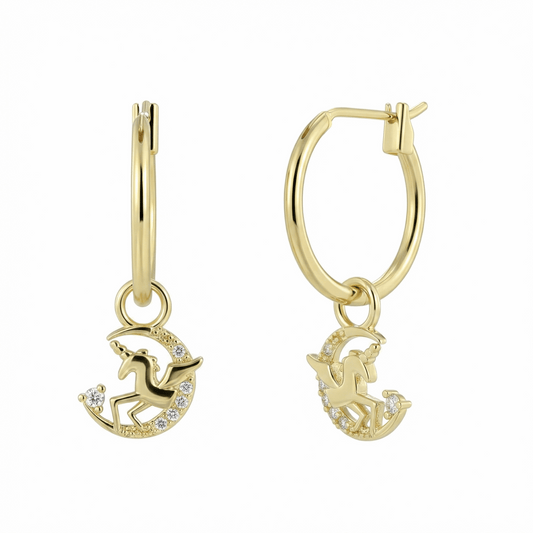 Créoles dorées or 18k avec pendentif licorne serti de pierres blanches, format 2,7 cm, élégantes pour un usage quotidien