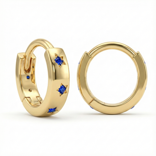 Créoles mini dorées or 18k ornées de zircons bleus taillés en étoile, bijou céleste discret et élégant