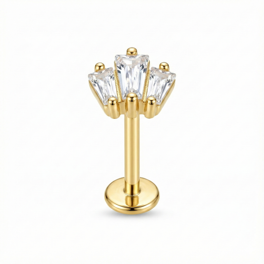 Mono boucle d'oreille vendue à l'unité forme petite couronne de princesse, en argent 925 doré à l'or fin.