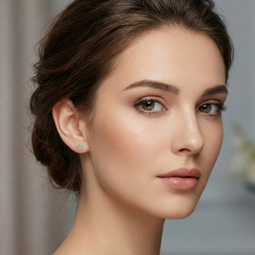 Paires de puces d'oreilles forme fleur à 5 pétales ajourés en argent 925 sterling (poinçonné sur la tige)