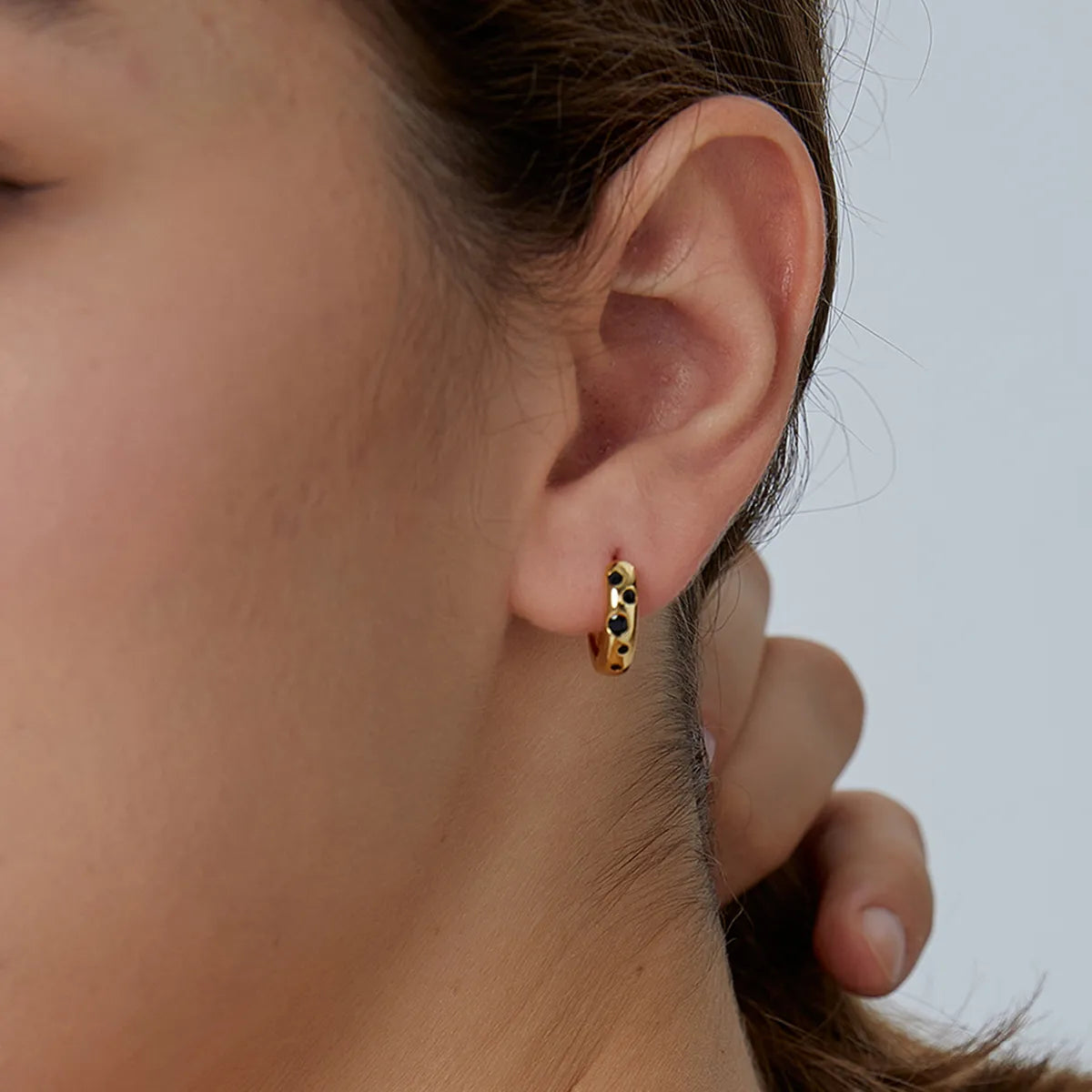 Boucles d'Oreilles Plaqué Or Créoles Pierres Noires