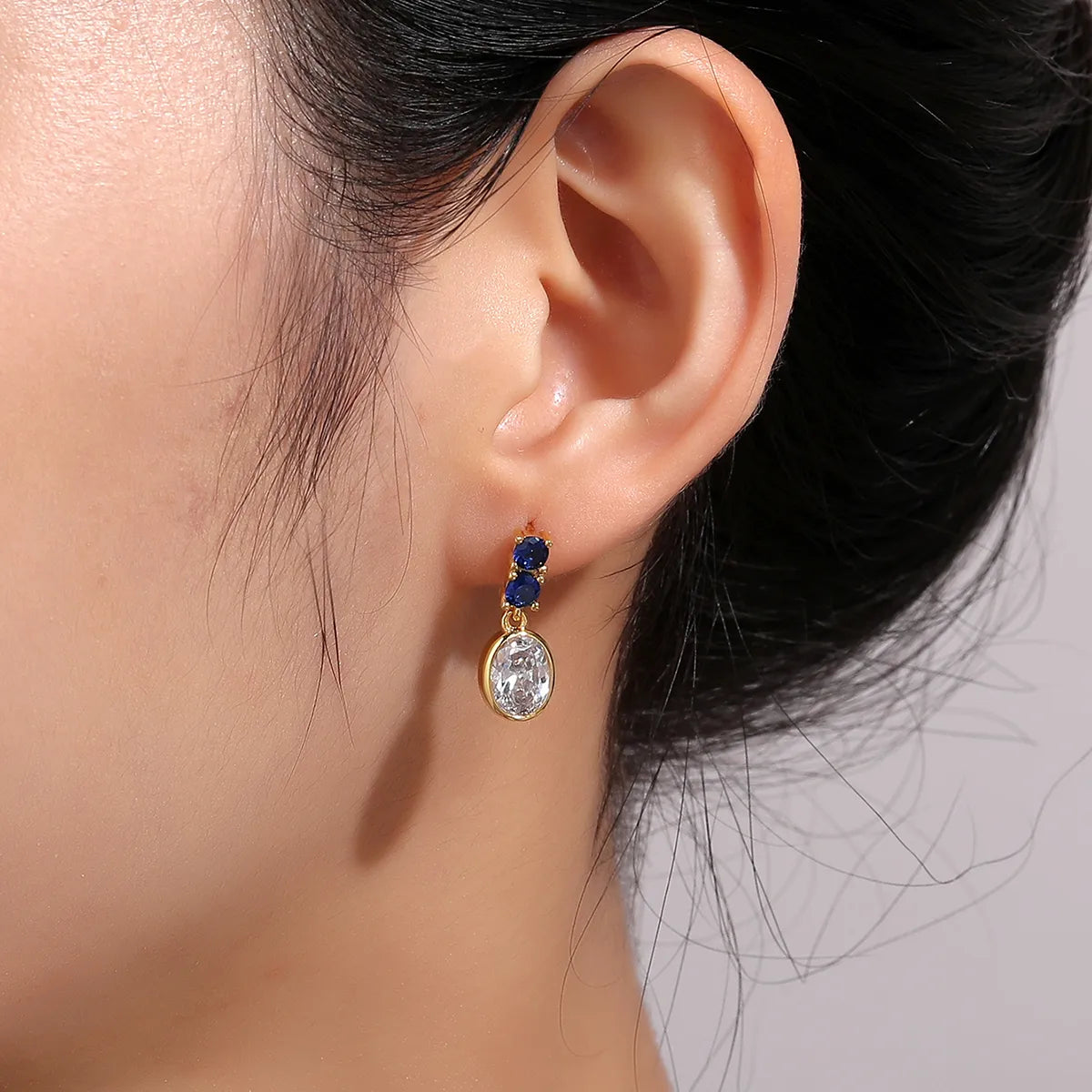 Boucles d'Oreilles Pendantes Plaqué Or Zircon Blanc & Bleu