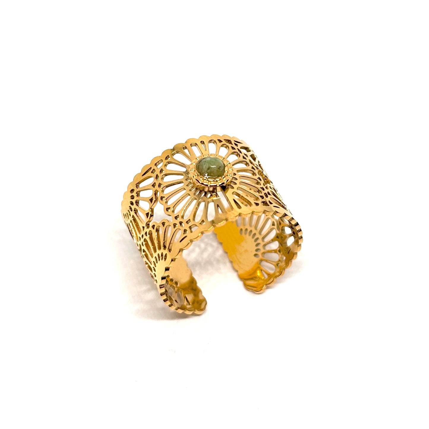 Bague acier doré orientale dentelle perle verte