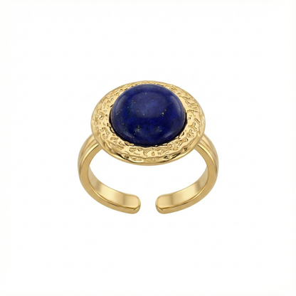 Bague dorée martelée avec pierre Lapis Lazuli bleue