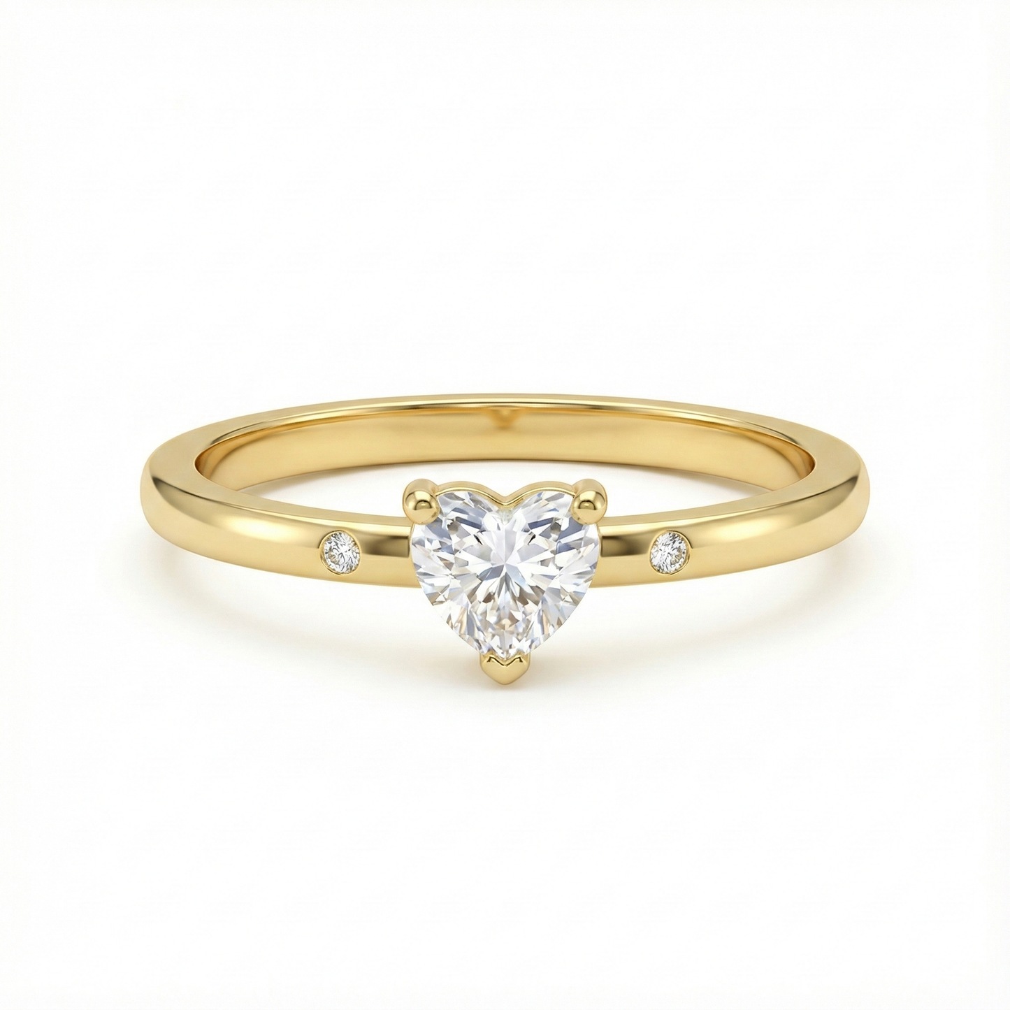 Bague dorée or 18k avec zircon blanc en forme de cœur et petits zircons latéraux, bijou romantique minimaliste et élégant