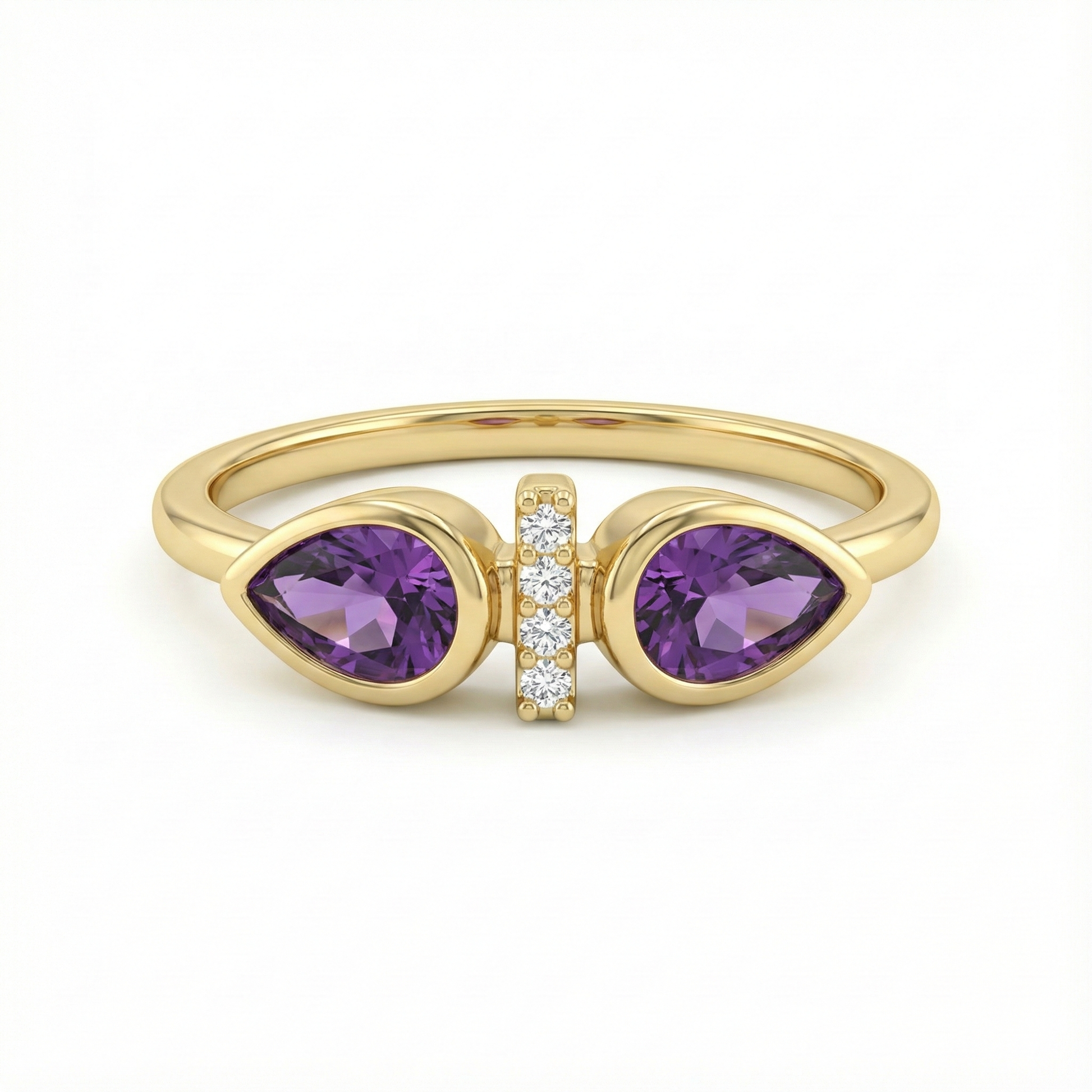 Bague dorée or 18k avec deux pierres violettes taille goutte et ligne de strass scintillants, design asymétrique élégant