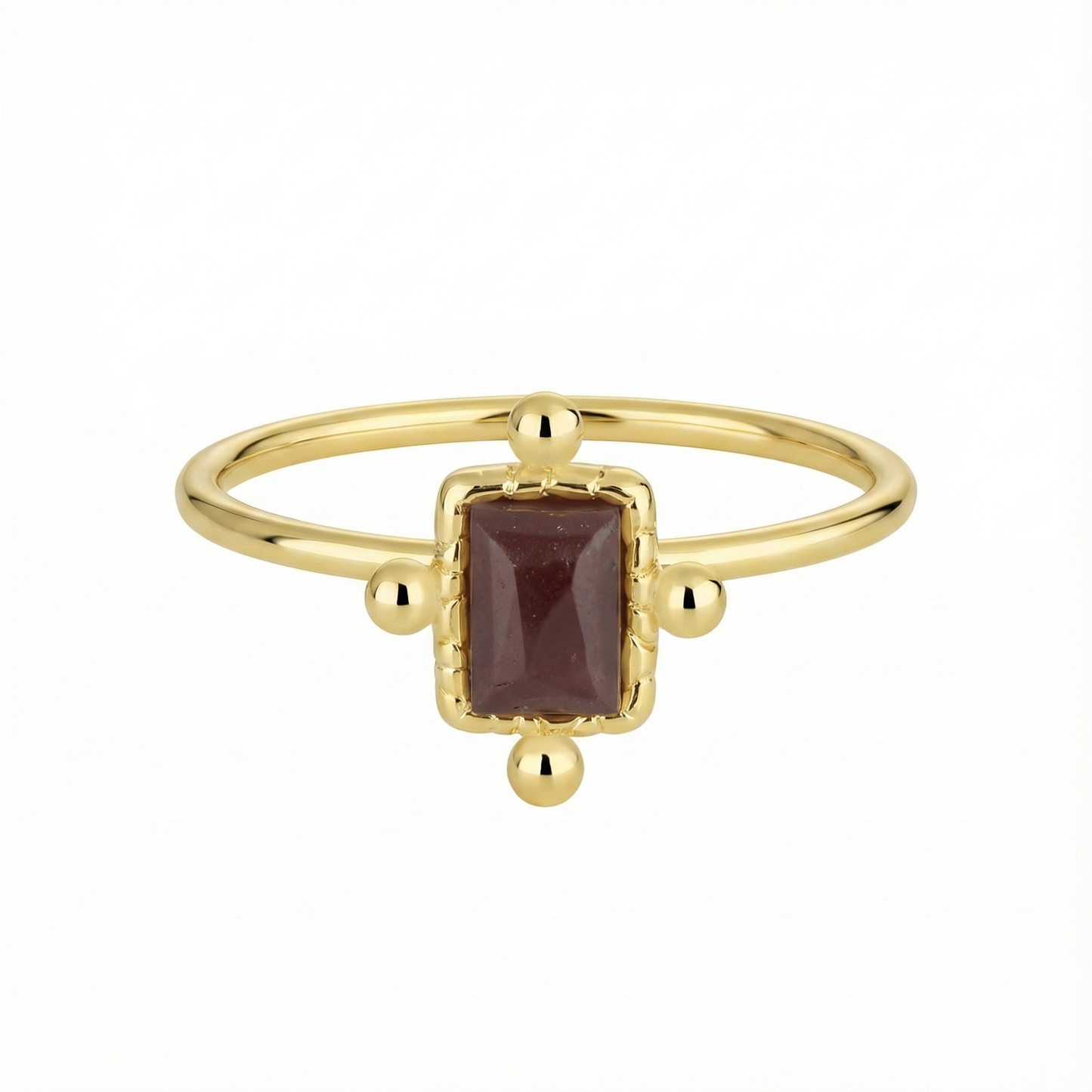 Bague dorée or 18k avec pierre prune rectangulaire et détails perlés d’inspiration antique