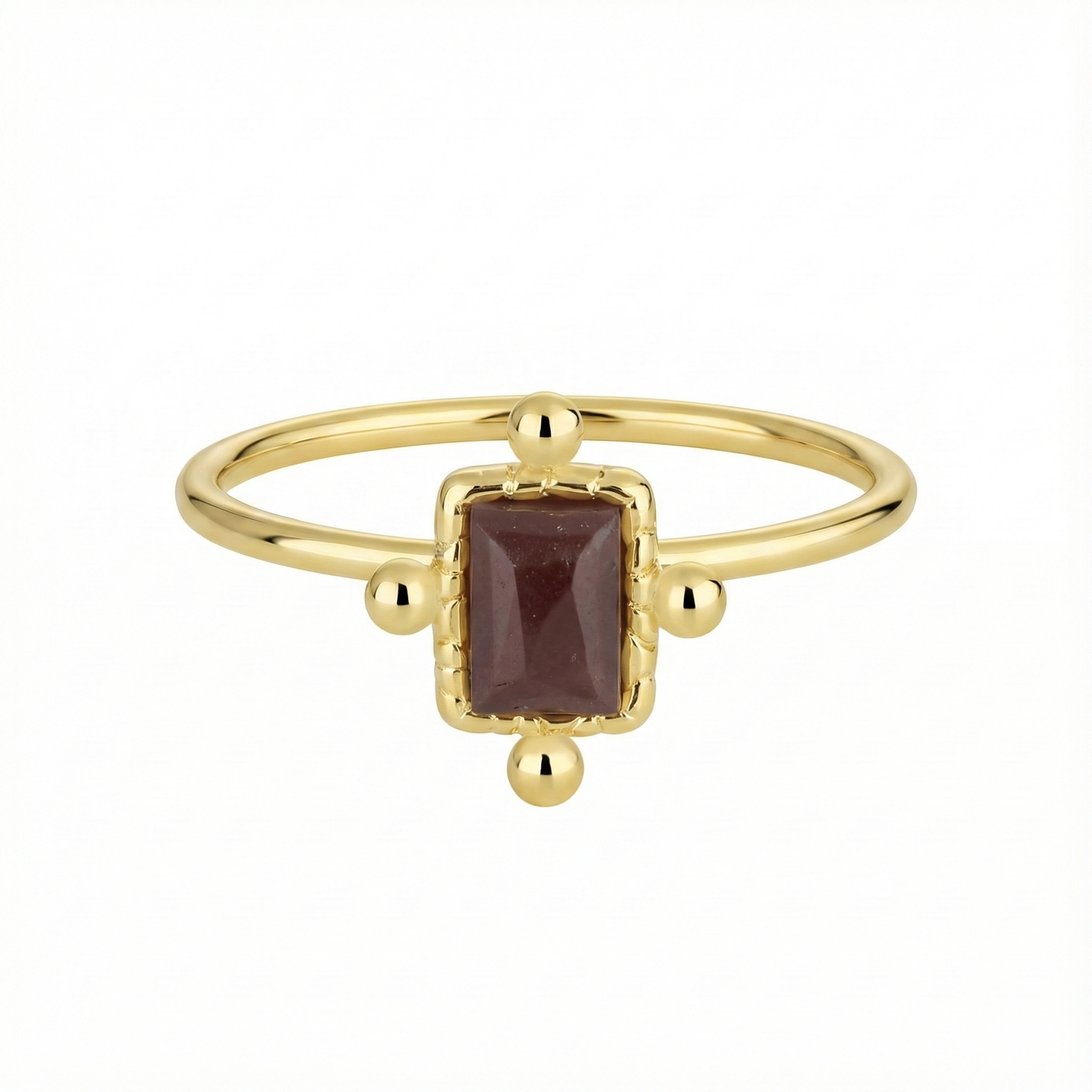 Bague dorée or 18k avec pierre prune rectangulaire et détails perlés d’inspiration antique