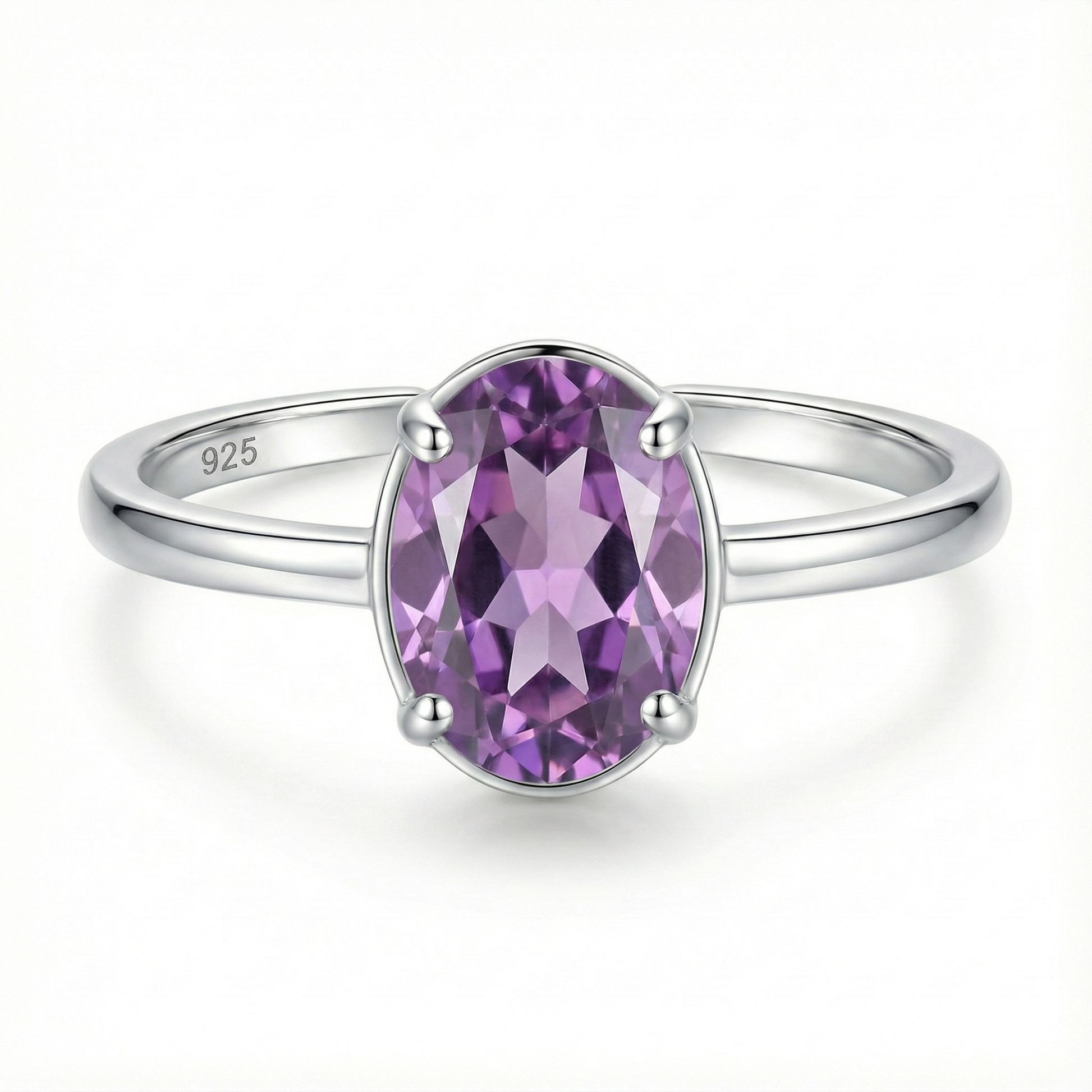 Bague solitaire en argent sterling 925 ornée d'une pierre améthyste ovale violette sertie quatre griffes.