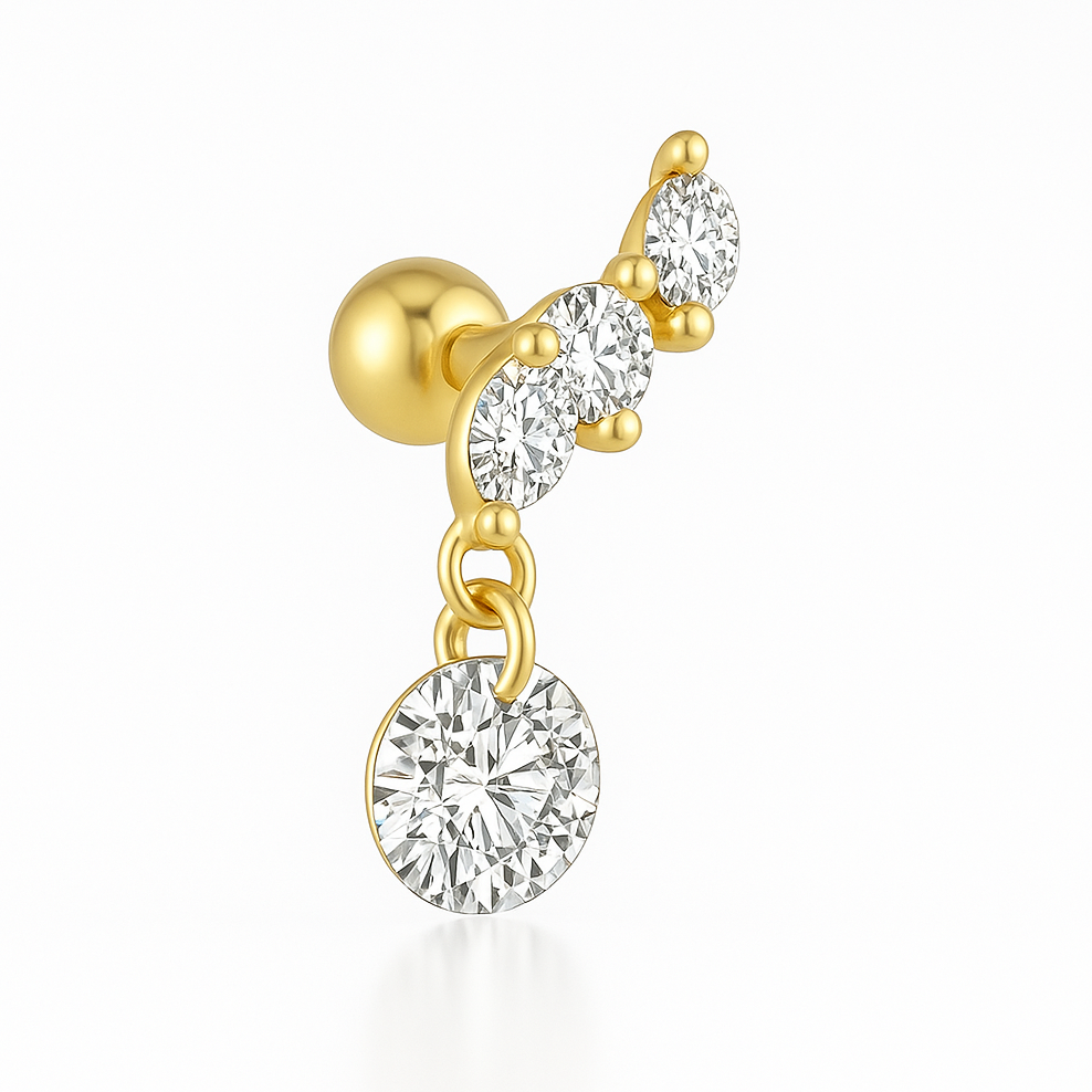 Ajoutez une touche d'éclat et de raffinement à votre look avec cette boucle d'oreille unique en argent 925 doré à l'or fin, sublimée par un design moderne et élégant. Composée d'un arc délicat orné de trois zircons étincelants et d'un zircon pendant, cette pièce se distingue par sa brillance incomparable et son allure intemporelle. Le mélange subtil d'argent 925 doré à l'or fin et de zircons étincelants crée un bijou à la fois sophistiqué et contemporain, idéal pour toutes vos occasions spéciales.