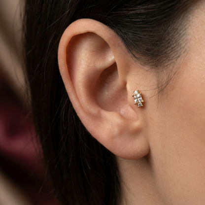 Boucle d’oreille clou argent 925 doré à l’or 18k avec zircon carré