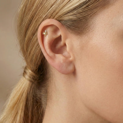 Boucle d’oreille en argent 925 doré à l’or fin en forme d’étoile avec diamant rond serti griffes, bijou raffiné au design joaillerie