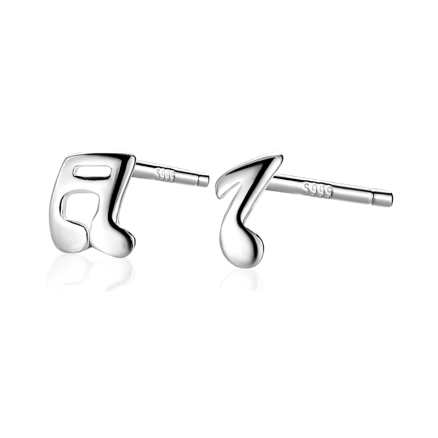 Ajoutez une touche de créativité et de raffinement à votre style avec ces boucles d'oreilles puces en argent fin 999, ornées de délicates notes de musique. Ce design unique et artistique apporte une note de légèreté et de charme à vos tenues, parfait pour les passionnées de musique ou celles qui recherchent un bijou à la fois élégant et original. Discrètes mais élégantes, ces boucles d'oreilles ajoutent une touche sophistiquée à votre quotidien.