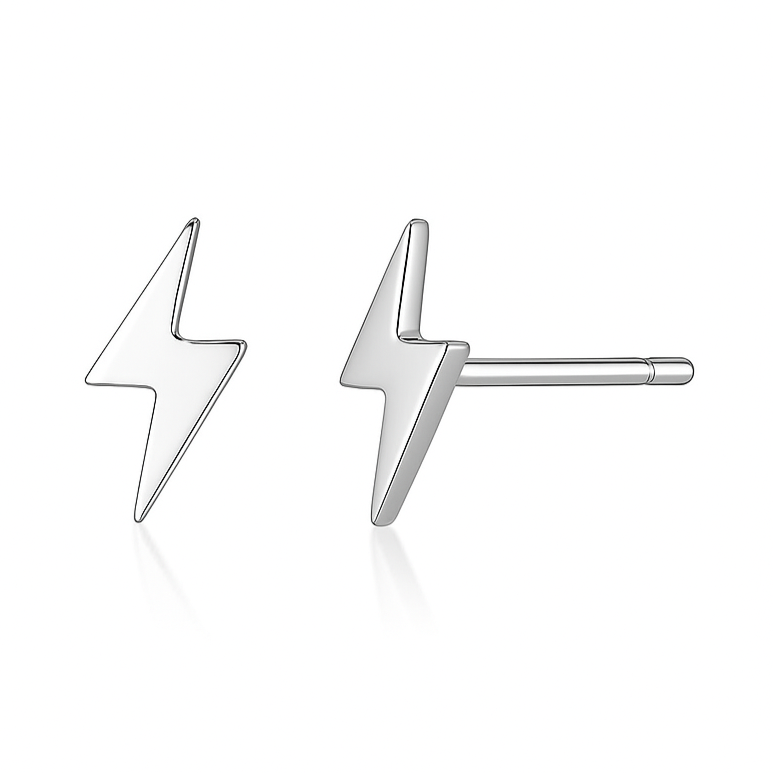 Apportez une touche de puissance et de dynamisme à votre look avec ces boucles d'oreilles puces en argent fin 999, ornées de l'éclair emblématique. Ce design audacieux et moderne apporte un éclat unique et une énergie intense à vos tenues, idéal pour celles qui cherchent à exprimer leur personnalité à travers des bijoux créatifs et élégants. Parfaites pour un look à la fois subtil et remarquable, ces boucles d'oreilles s'intègrent parfaitement dans toutes les occasions.