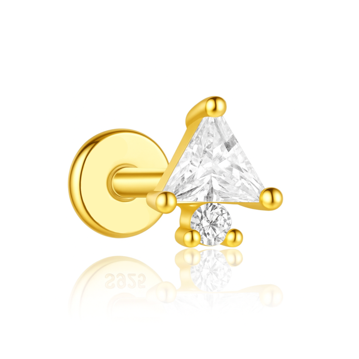 Design géométrique audacieux, mêlant un zircon triangulaire étincelant à un petit zircon rond brillant, pour une allure moderne et parfaitement équilibrée. Le contraste des formes donne un effet visuel affirmé, tout en restant minimaliste et facile à porter.

Fabriqué en argent 925 doré à l’or fin, ce bijou est hypoallergénique, résistant à l’eau et conçu pour durer dans le temps, même porté en continu.

Matériaux : Argent 925 doré à l’or fin, zircon taillé
Style : Idéal pour un stacking structuré ou comme 
