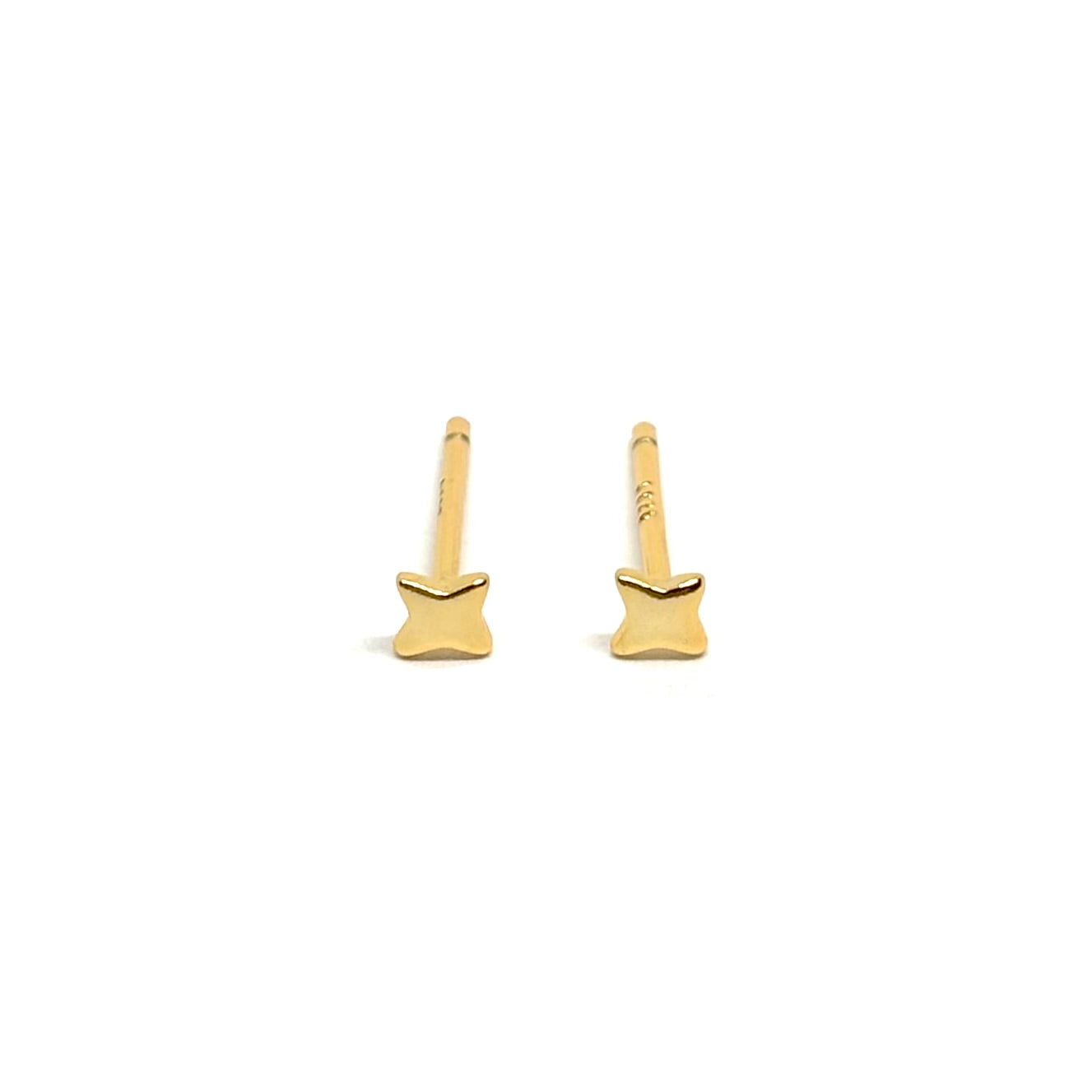Boucles d’oreilles puces étoile en argent 925 doré 18K, forme douce et bombée, bijou minimaliste pour femme, hypoallergénique et résistant au ternissement