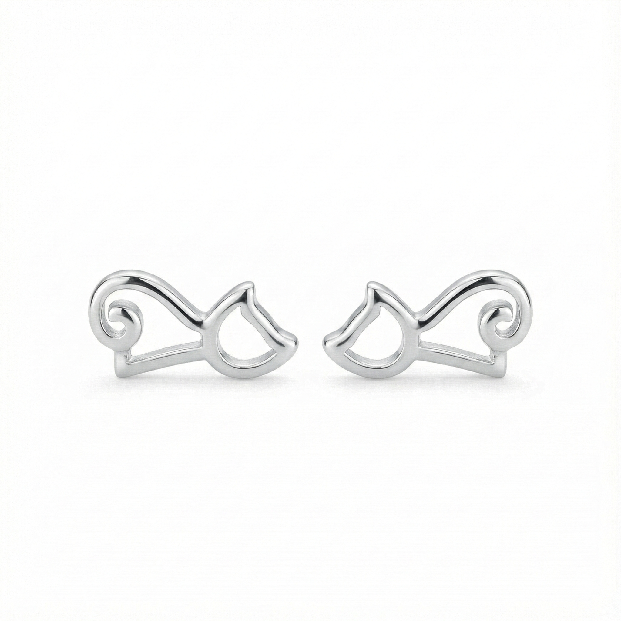 Boucles d'oreilles puces en forme de petit chat en argent 925, bijou mignon pour les amoureux des félins.