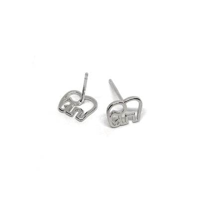 Boucles d’oreilles puces femme en argent 925 représentant de petits éléphants, symboles de sagesse, de force et de protection. Bijou raffiné et symbolique, idéal pour un look élégant et porte-bonheur. L’argent massif assure éclat, durabilité et confort au quotidien. Accessoire parfait pour une tenue discrète ou un cadeau significatif alliant douceur, raffinement et spiritualité.