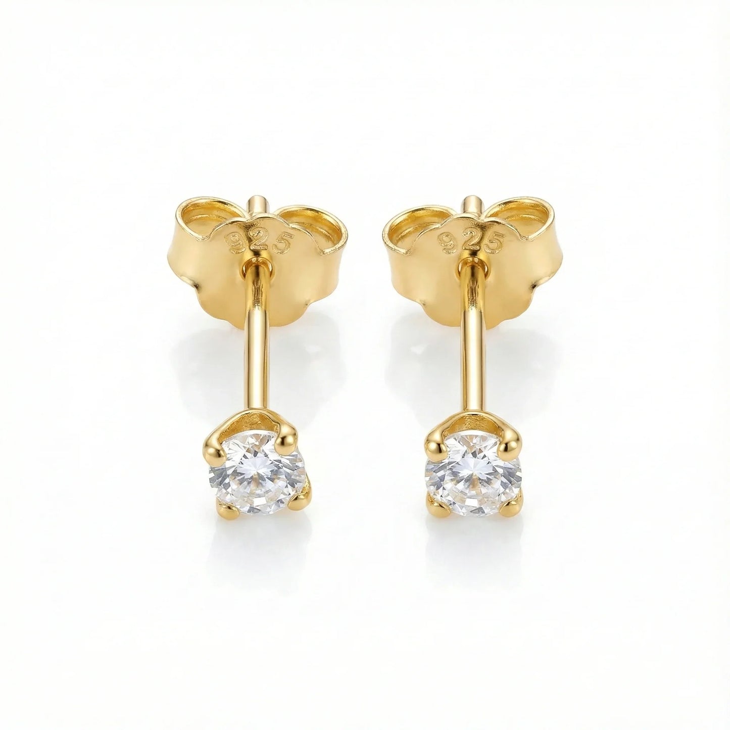 Boucles d’oreilles clous en argent 925 doré serties d’une pierre blanche, bijou classique et élégant pour femme