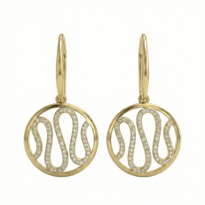 Boucles pendantes dorées or 18k serties de pierres, design graphique arrondi, fermoir crochet, élégantes pour un usage quotidien