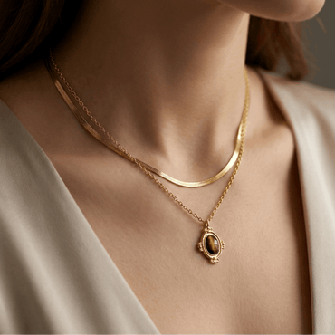 Collier doré double chaîne en acier inoxydable avec pendentif ovale en pierre naturelle