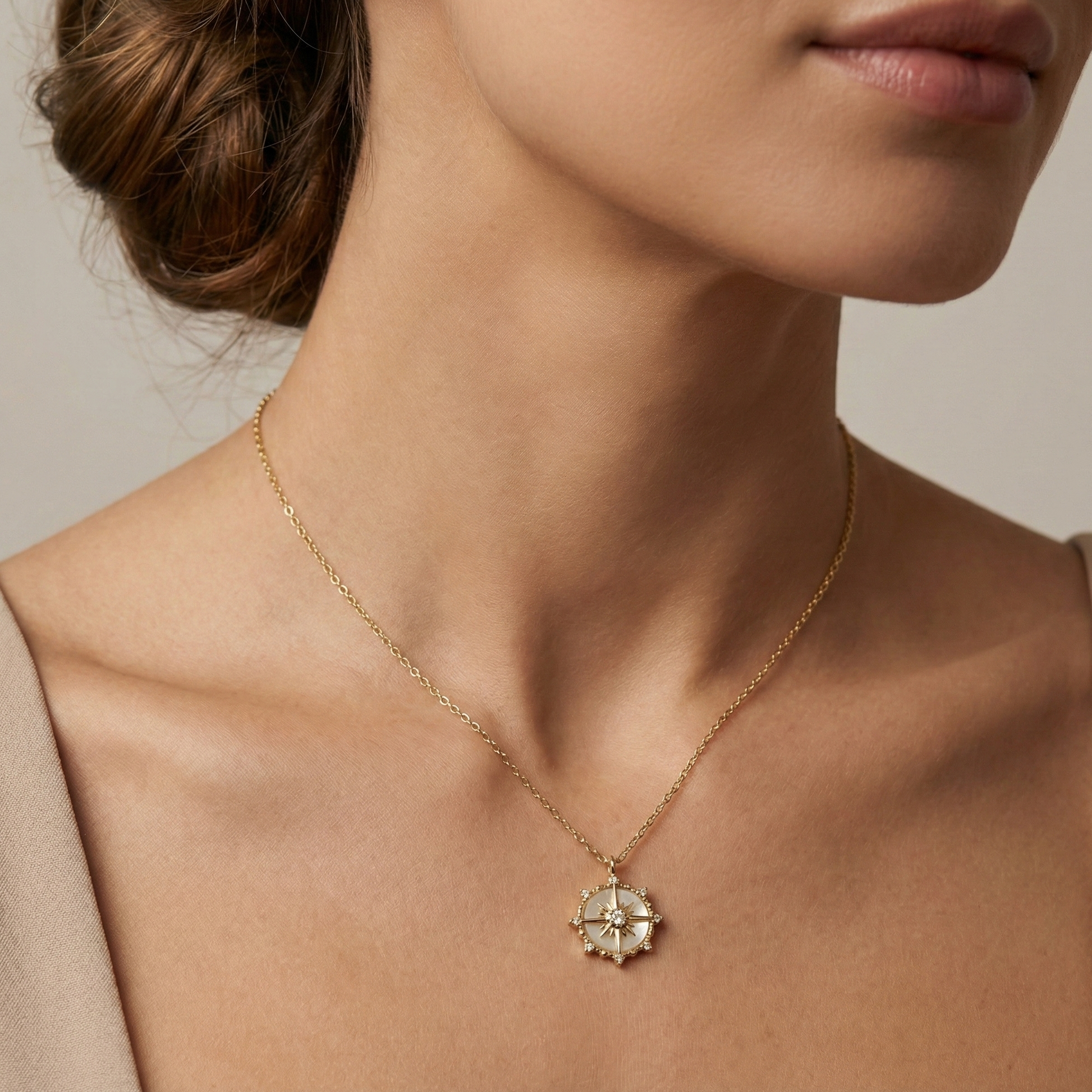 collier acier inoxydable doré rose des vents nacre