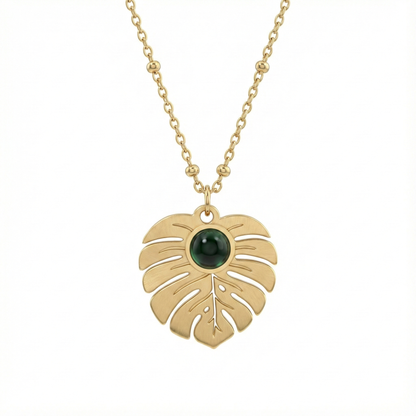 collier acier inoxydable argent feuille Monstera pierre verte vue large