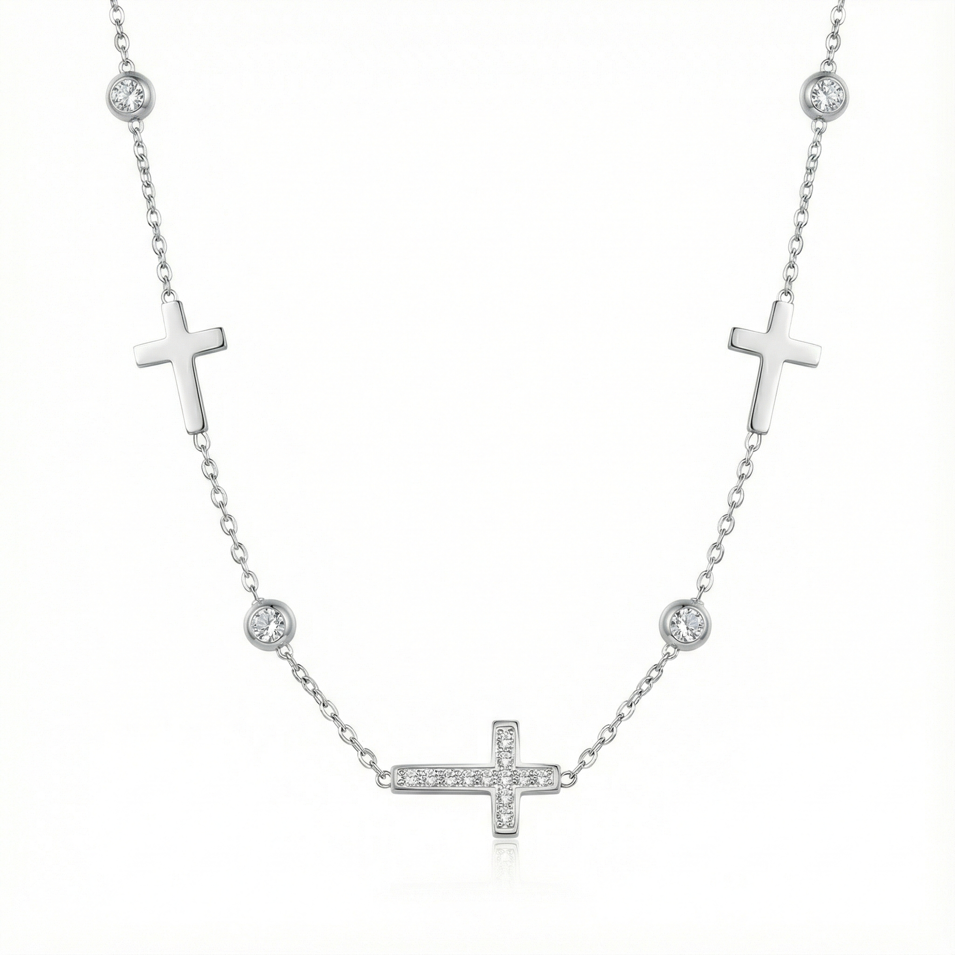 Collier mixte homme ou femme avec pendentif croix en acier inoxydable argenté, bijou résistant à l'eau et durable.