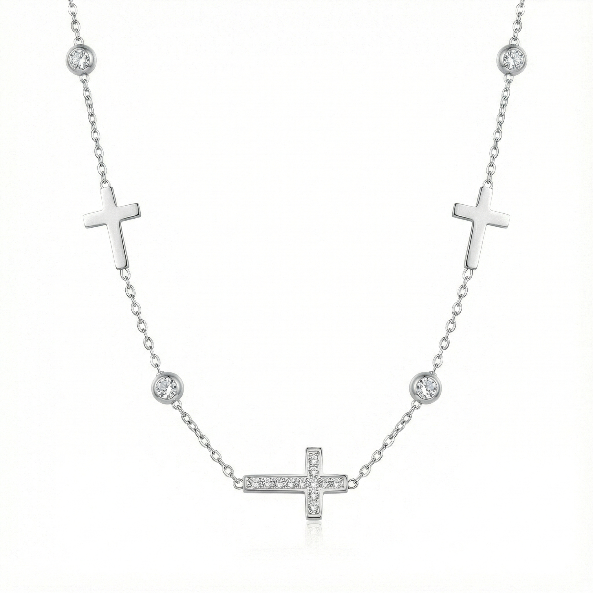 Collier mixte homme ou femme avec pendentif croix en acier inoxydable argenté, bijou résistant à l'eau et durable.