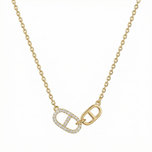 Collier doré en acier inoxydable avec maillons entrelacés et zircons étincelants