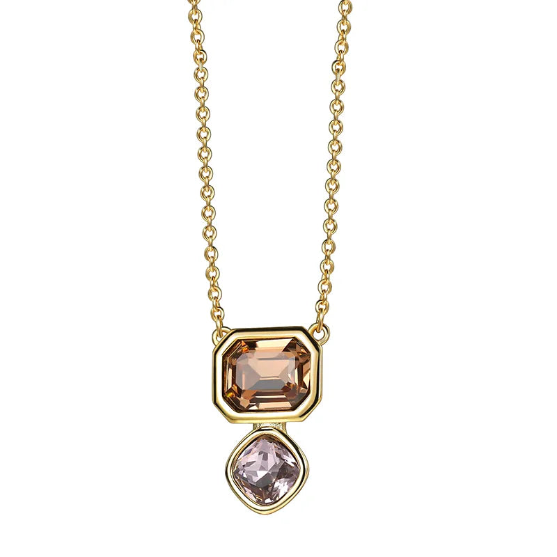 Collier doré pour femme à double pendentif avec pierres géométriques couleur champagne et lilas, monture en plaqué or brillante. Bijou raffiné et lumineux au design sophistiqué, idéal pour une soirée élégante ou un cadeau chic