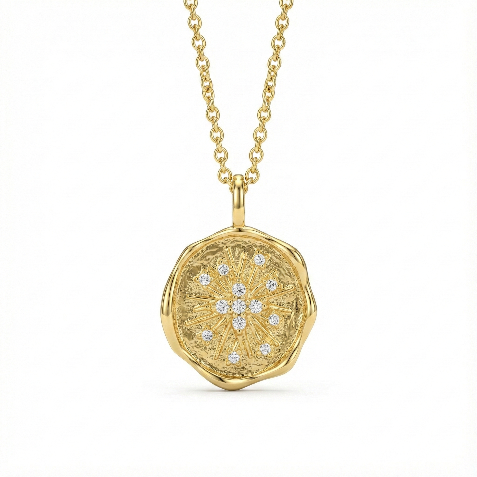 Collier doré à l’or 18k avec médaillon texturé esprit cachet