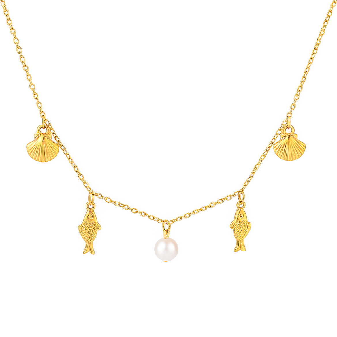 Un collier délicat aux inspirations marines, ponctué de breloques coquillages, poissons gravés et d’une perle blanche centrale, pour une touche estivale chic et légère.

Matériau : Acier inoxydable couleur doré, perle synthétique blanche, résistant à l’eau et à l’oxydation, hypoallergénique.

Dimensions : Longueur 40 + 5 cm, breloques de 8 à 20 mm – léger et confortable au quotidien.

Design : Composition équilibrée autour d’une chaîne fine, alternant formes marines et perle centrale pour un effet doux, har