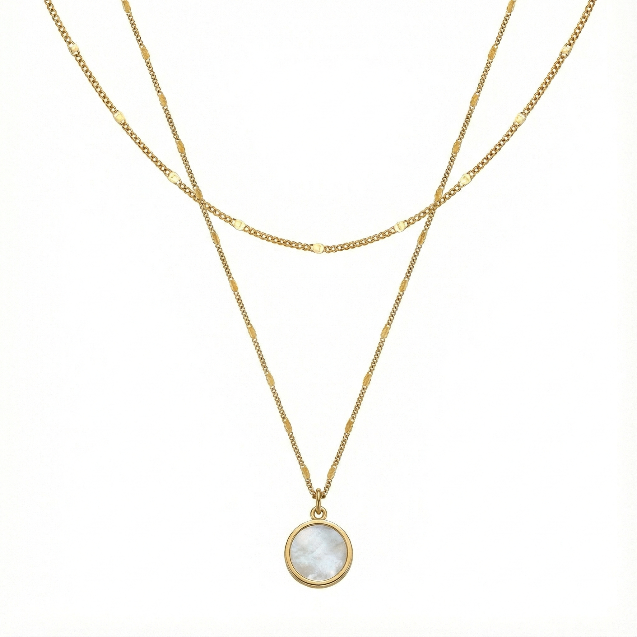Collier double chaîne en acier inoxydable doré avec médaillon en nacre naturelle