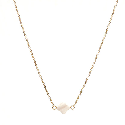 collier femme en acier inoxydable doré avec pendentif trèfle en nacre blanche, chaîne fine 39 +5 cm, bijou porte-bonheur élégant à offrir