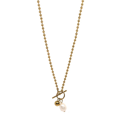 collier femme en acier inoxydable doré 14K avec fermoir toggle apparent, orné d’une perle blanche irrégulière et d’une perle dorée brillante, longueur 45 cm, bijou minimaliste et raffiné au style moderne