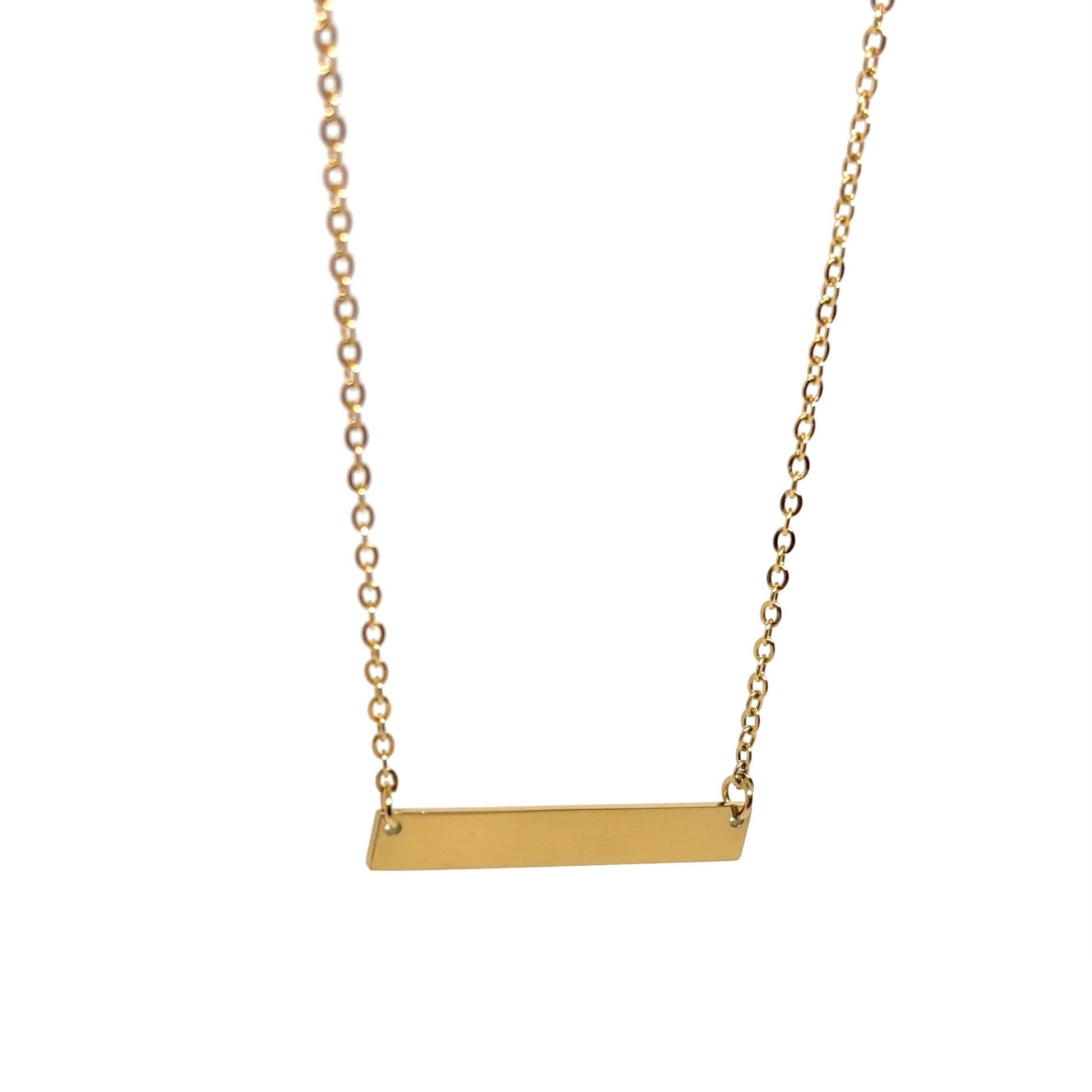 collier femme en acier inoxydable doré avec fine plaque rectangulaire lisse sur chaîne ajustable, bijou minimaliste et personnalisable au style épuré et contemporain