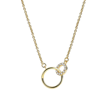 collier femme en plaqué or avec pendentif deux anneaux entrelacés sertis de zircons étincelants sur chaîne fine 45 cm, bijou symbolique à offrir