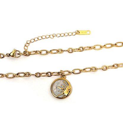 collier en plaqué or avec pendentif soleil et nacre naturelle, bijou élégant et lumineux pour femme