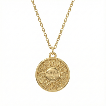 Collier médaille soleil doré avec gravure en relief