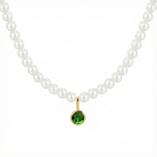 Collier de perles blanches doré or 18k avec pendentif rond vert émeraude facetté, bijou élégant et lumineux