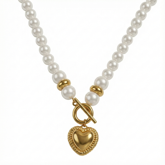 Collier perles nacrées avec cœur doré et fermoir toggle