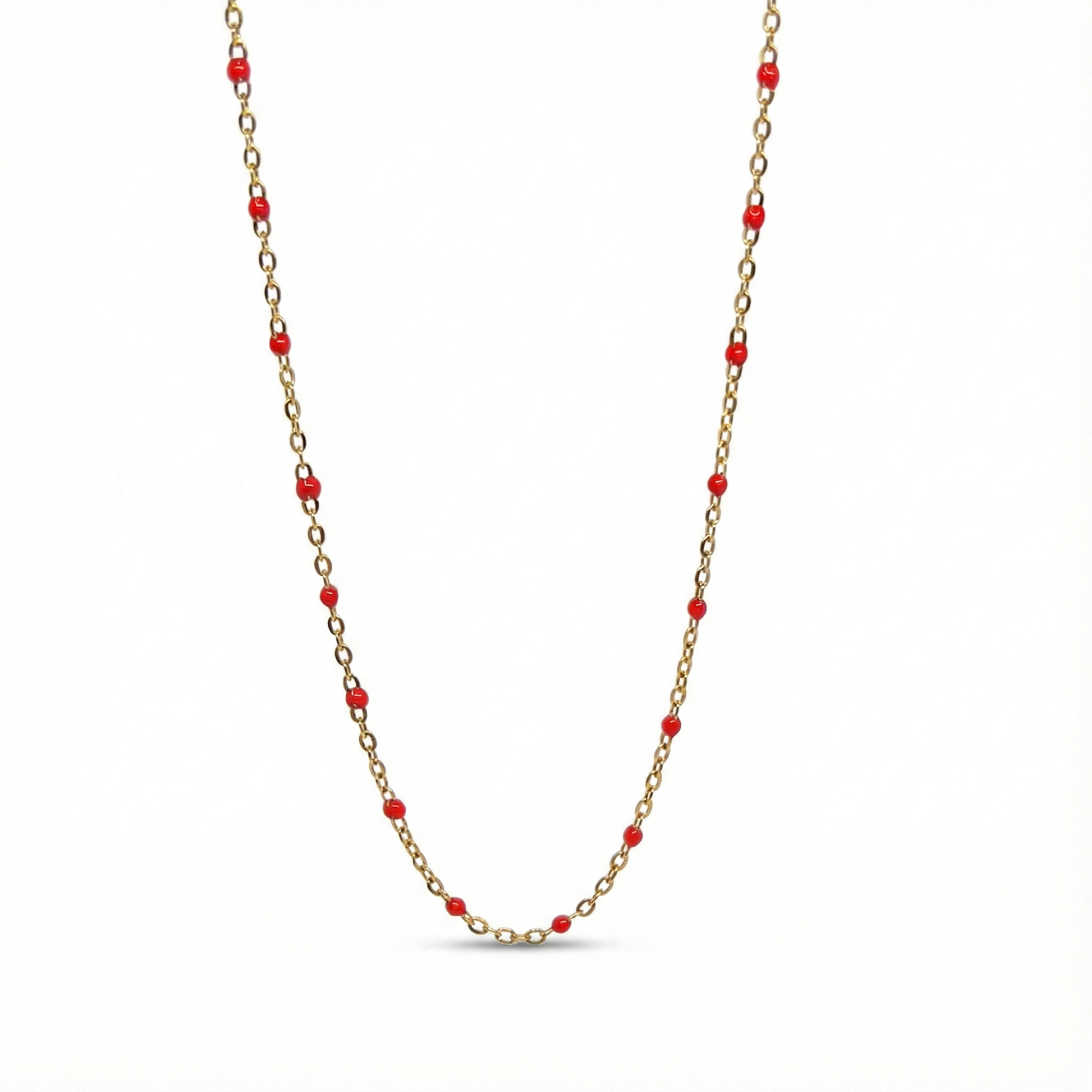Collier doré d'été avec petites perles rouges style corail, chaîne en acier inoxydable idéale pour la plage.