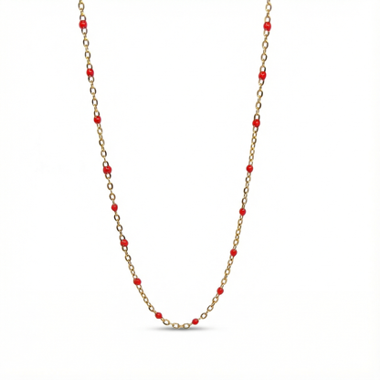 Collier doré d'été avec petites perles rouges style corail, chaîne en acier inoxydable idéale pour la plage.