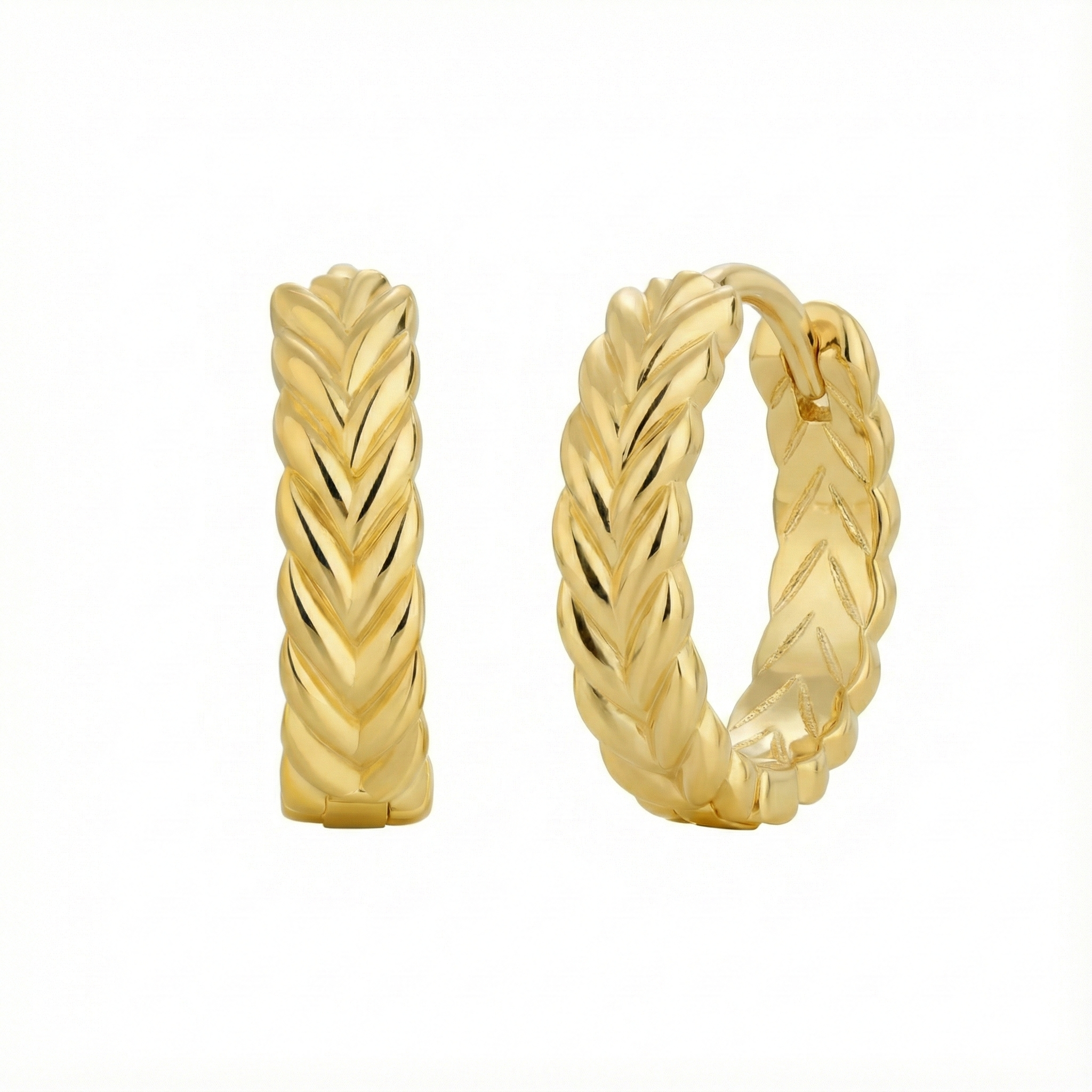 Créoles doré à l’or 18k motif tressé sculpté